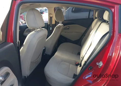 2013 Kia Rio Ex z USA, uszkodzony, nr VIN KNADN4A39D6233703